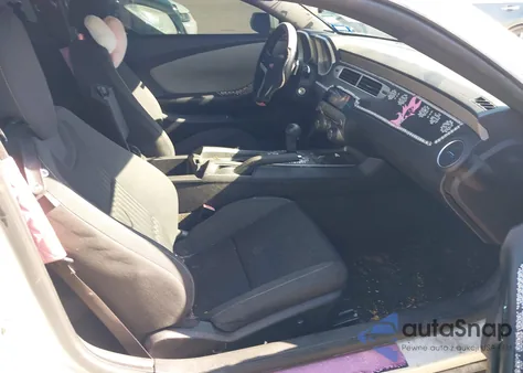 2015 Chevrolet Camaro 2Ls из США, поврежденный, VIN 2G1FB1E37F9293805